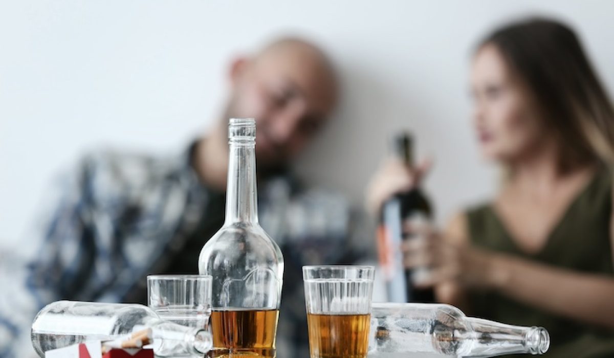 persona-consumiendo-alcohol